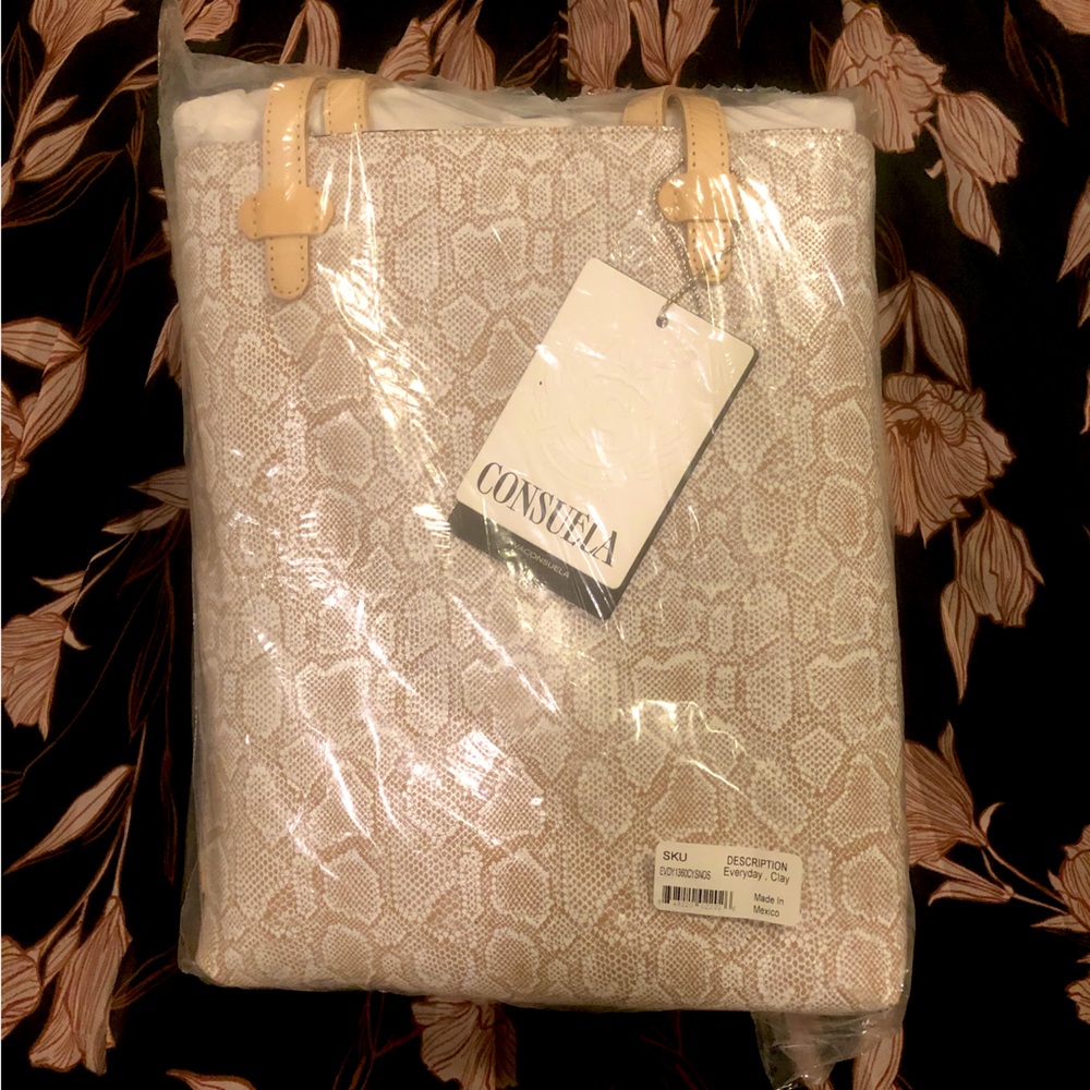BNWT Consuela Everyday Tote in Clay